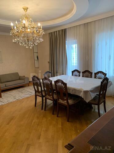 Сдаётся 3-комн. новостройка 180 м², м. Элмляр Академиясы, photo 1 from 19