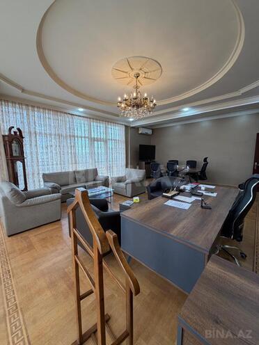 İcarəyə verilir 5 otaqlı ofis 250 m², 28 May m., photo 1 from 24