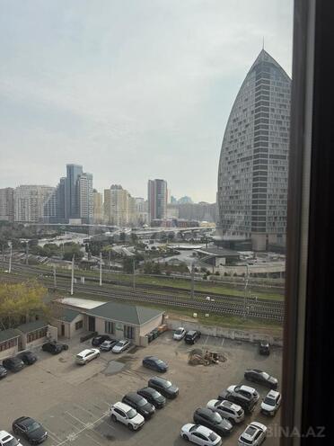 Сдаётся 3-комн. новостройка 156 м², м. Нариман Нариманов, photo 1 from 14