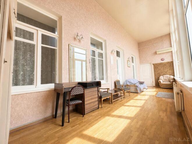 Продаётся 5-комн. вторичка 190 м², м. Ичеришехер, photo 4 from 25