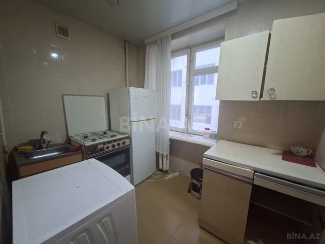 Satılır 1 otaqlı köhnə tikili 32 m², İnşaatçılar m., photo 9 from 15
