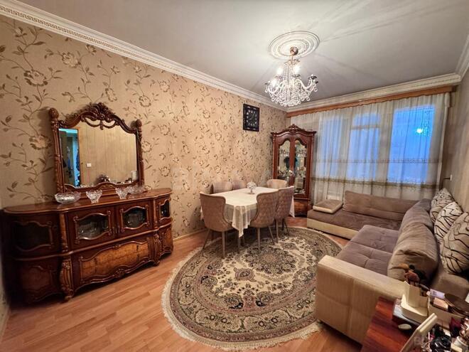 Продаётся 3-комн. вторичка 75 м², м. Азадлыг проспекти, photo 1 from 28