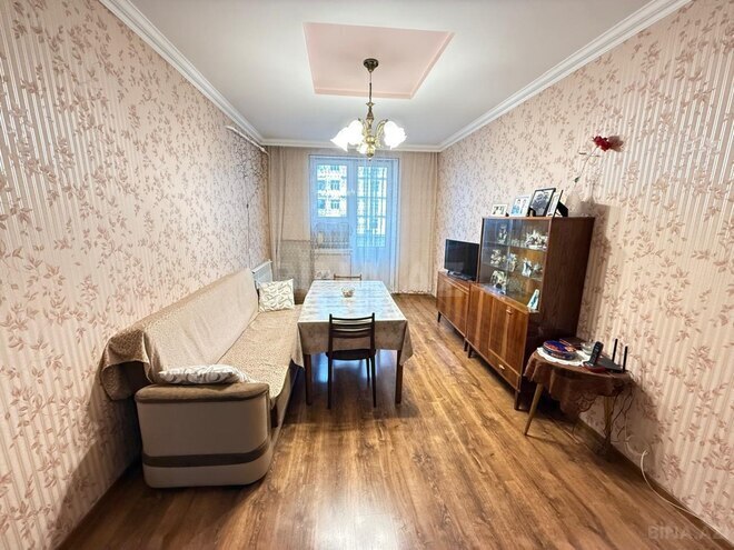 Satılır 2 otaqlı köhnə tikili 67 m², Həzi Aslanov m., photo 1 from 16