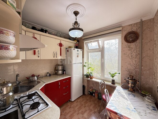 Сдаётся 3-комн. вторичка 80 м², м. Кара Караев, photo 9 from 14