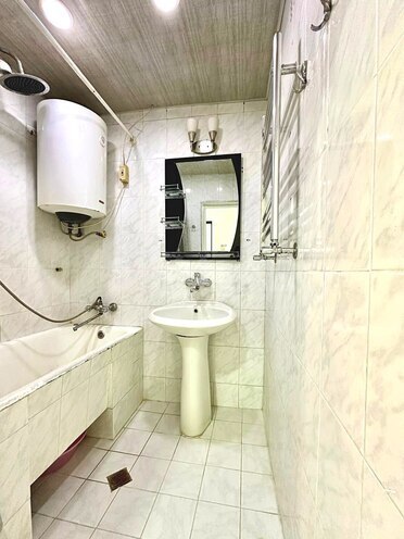 Продаётся 2-комн. вторичка 55 м², пос. Ени Гюнешли, photo 20 from 25