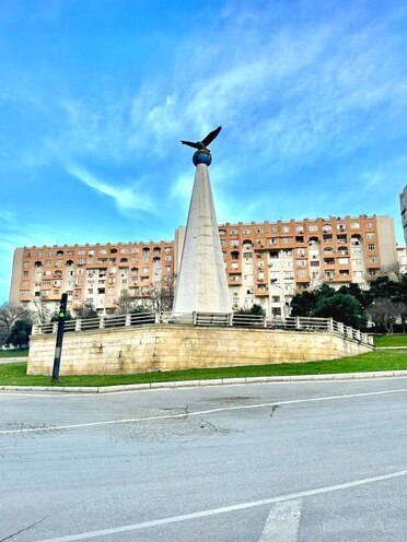 Продаётся 2-комн. вторичка 55 м², пос. Ени Гюнешли, photo 4 from 25