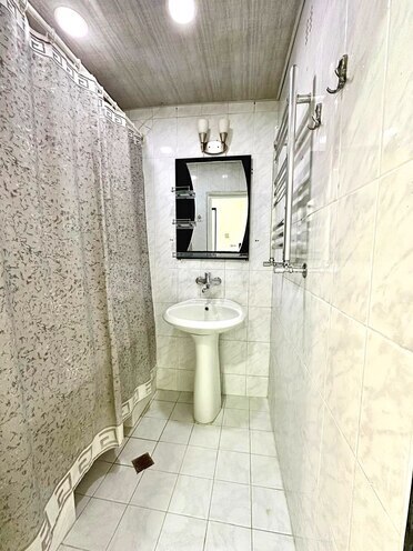 Продаётся 2-комн. вторичка 55 м², пос. Ени Гюнешли, photo 19 from 25