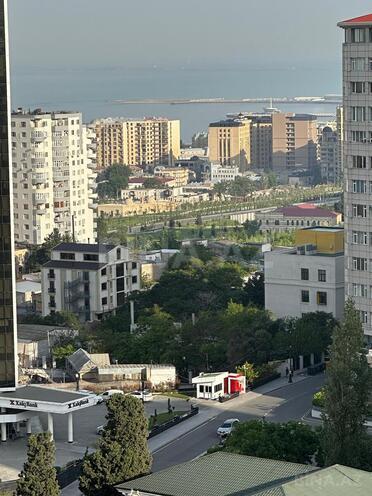 Продаётся 3-комн. новостройка 174 м², м. Элмляр Академиясы, photo 23 from 24