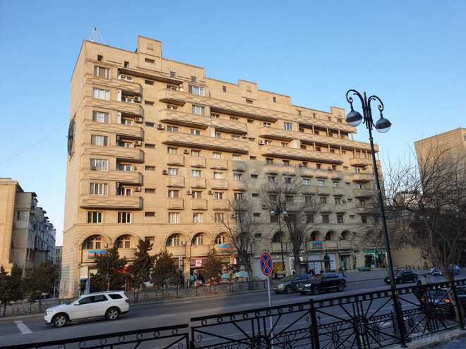 Продаётся 7-комн. вторичка 220 м², пос. Ясамал, photo 20 from 32