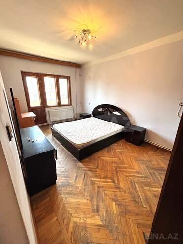 Сдаётся 4-комн. вторичка 100 м², м. Кара Караев, photo 7 from 12