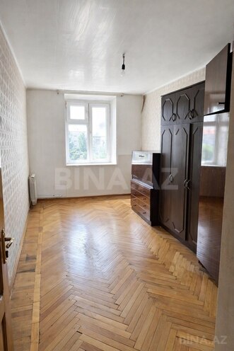 Satılır 3 otaqlı köhnə tikili 70 m², Neftçilər m., photo 4 from 9