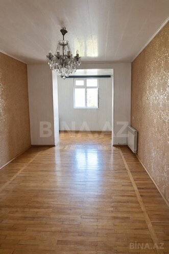 Satılır 3 otaqlı köhnə tikili 70 m², Neftçilər m., photo 1 from 9