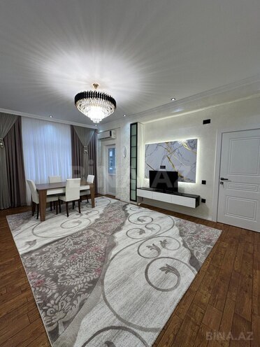 Продаётся 2-комн. новостройка 70 м², м. Ази Асланов, photo 1 from 14