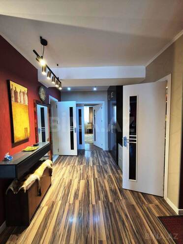 Satılır 2 otaqlı köhnə tikili 85 m², 28 May m., photo 8 from 11