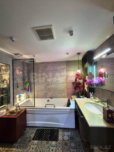 Satılır 2 otaqlı köhnə tikili 85 m², 28 May m., photo 10 from 11