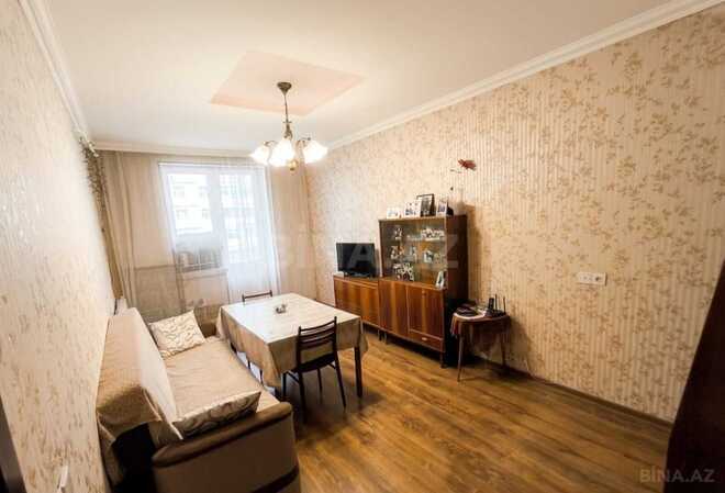 Продаётся 2-комн. вторичка 68 м², м. Ази Асланов, photo 1 from 8