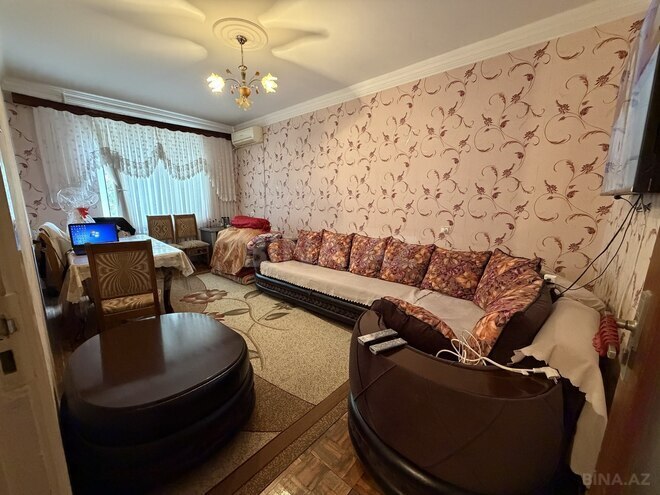 Продаётся 2-комн. вторичка 65 м², м. Ази Асланов, photo 1 from 13