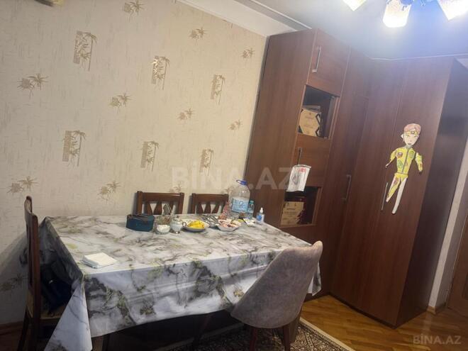 Продаётся 3-комн. вторичка 60 м², м. Нефтчиляр, photo 10 from 16