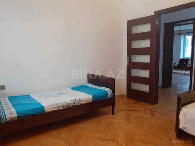 İcarəyə verilir 3 otaqlı köhnə tikili 95 m², Sahil m., photo 6 from 11