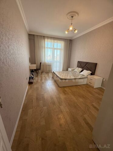 Сдаётся 2-комн. новостройка 79 м², м. Ахмедлы, photo 1 from 13