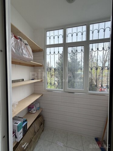 Satılır 2 otaqlı köhnə tikili 75 m², İnşaatçılar m., photo 14 from 15