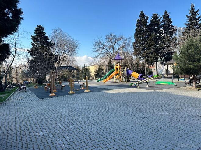 Satılır 2 otaqlı köhnə tikili 60 m², Qara Qarayev m., photo 1 from 19