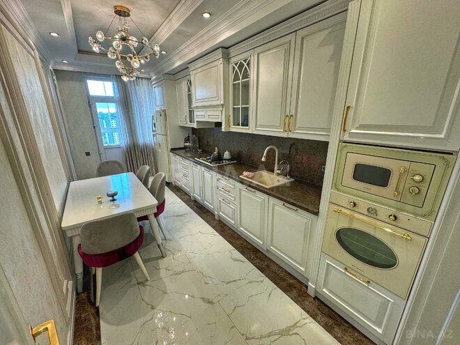 Сдаётся 3-комн. новостройка 145 м², м. Мемар Аджеми, photo 12 from 24