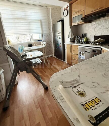 Продаётся 3-комн. вторичка 90 м², м. Азадлыг проспекти, photo 6 from 9