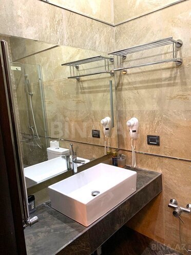 Satılır 2 otaqlı köhnə tikili 65 m², Nizami m., photo 10 from 20