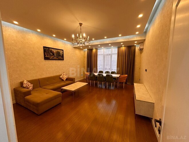 Сдаётся 3-комн. новостройка 116 м², м. Иншаатчылар, photo 1 from 26