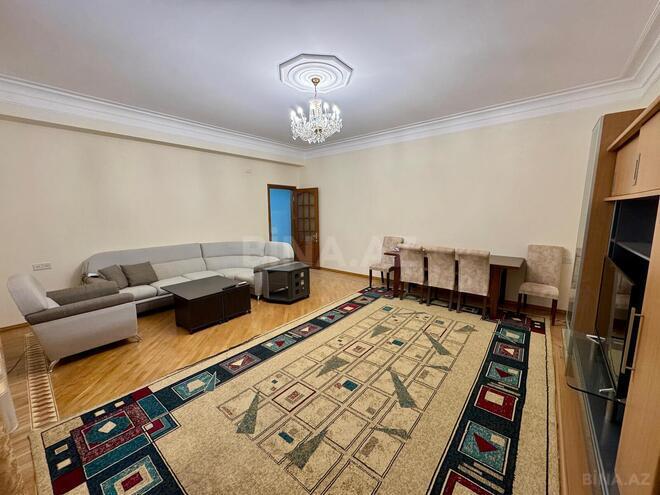 Сдаётся 3-комн. новостройка 140 м², м. Низами, photo 9 from 24