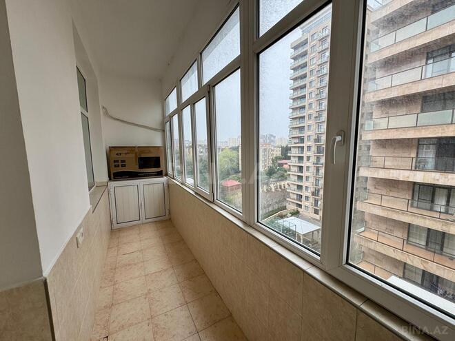 Сдаётся 3-комн. новостройка 140 м², м. Низами, photo 19 from 24