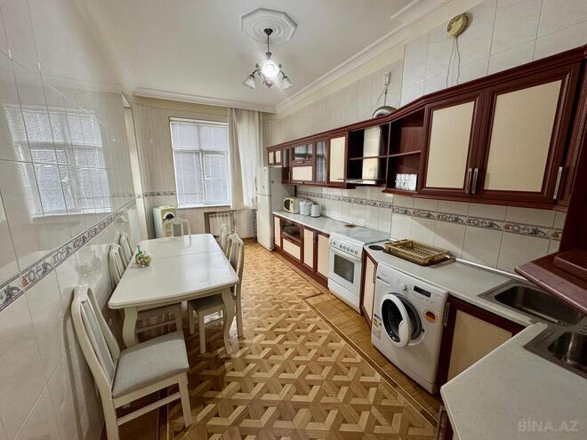 Сдаётся 3-комн. новостройка 140 м², м. Низами, photo 6 from 24