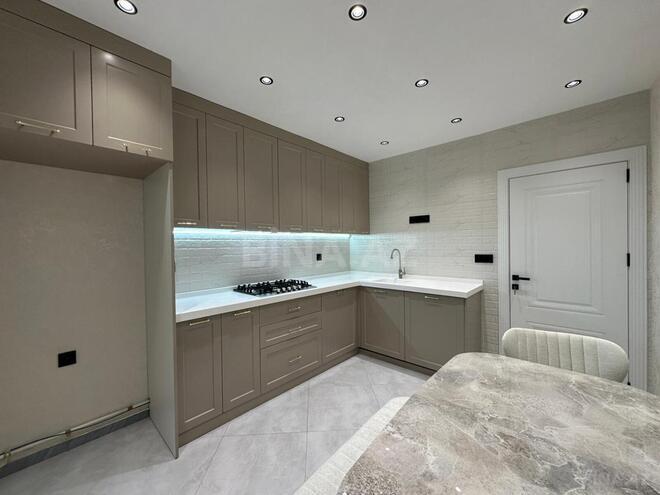 Продаётся 2-комн. вторичка 65 м², м. Ази Асланов, photo 10 from 15