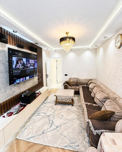 Satılır 5 otaqlı köhnə tikili 120 m², Bakıxanov q., photo 1 from 14