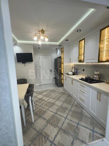 Satılır 5 otaqlı köhnə tikili 120 m², Bakıxanov q., photo 12 from 14