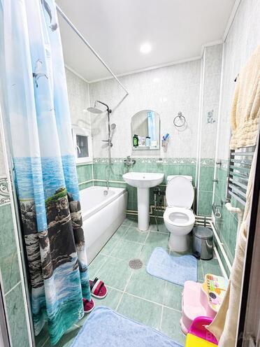 Satılır 4 otaqlı köhnə tikili 114 m², Bakıxanov q., photo 16 from 17