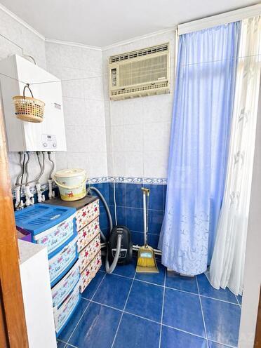 Satılır 4 otaqlı köhnə tikili 114 m², Bakıxanov q., photo 15 from 17