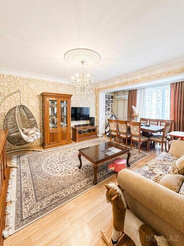 Satılır 4 otaqlı köhnə tikili 114 m², Bakıxanov q., photo 3 from 17