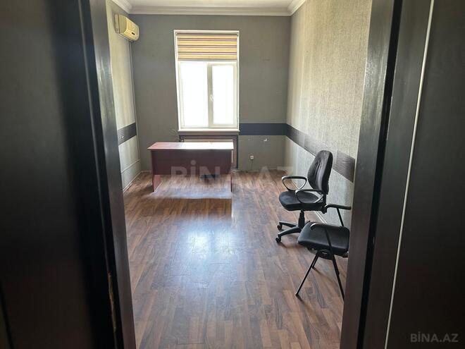 Сдаётся 14-комн. офис 400 м², Сабаильский р., photo 4 from 31