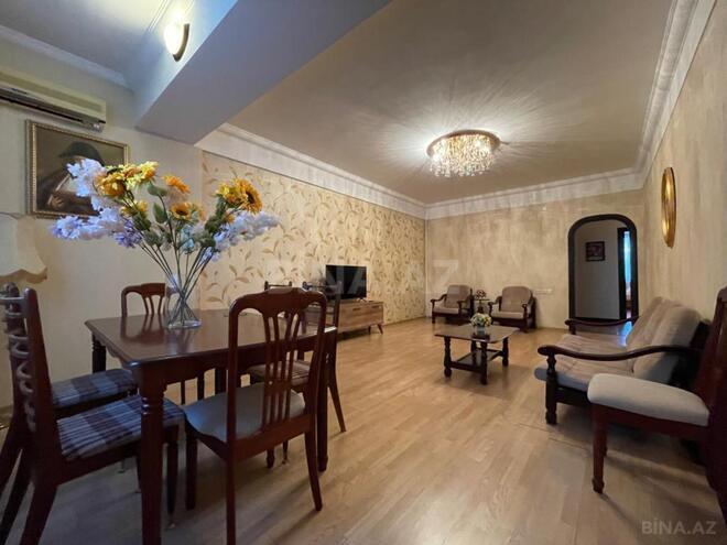 Сдаётся 3-комн. вторичка 110 м², м. Ичеришехер, photo 6 from 13