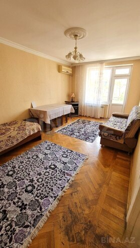 Satılır 1 otaqlı köhnə tikili 40 m², Elmlər Akademiyası m., photo 1 from 8