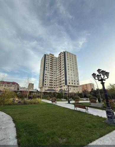 Продаётся 2-комн. новостройка 93 м², пос. Ени Гюнешли, photo 1 from 13