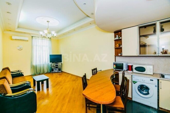 Сдаётся 3-комн. вторичка 85 м², м. Сахил, photo 6 from 29
