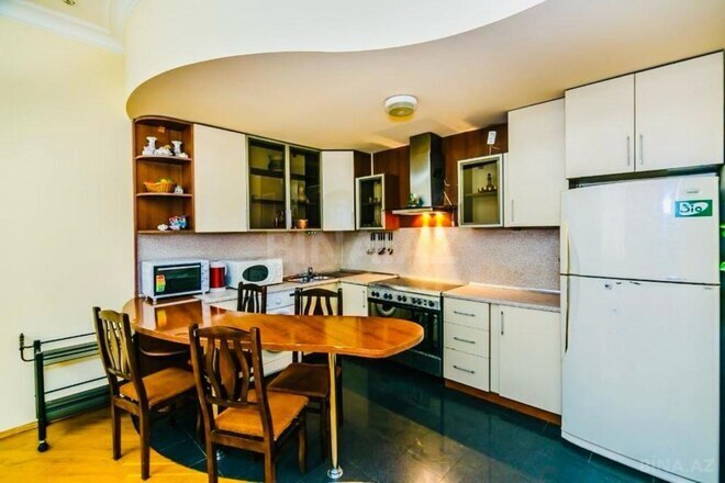 Сдаётся 3-комн. вторичка 85 м², м. Сахил, photo 16 from 29