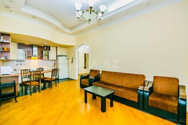 Сдаётся 3-комн. вторичка 85 м², м. Сахил, photo 4 from 29