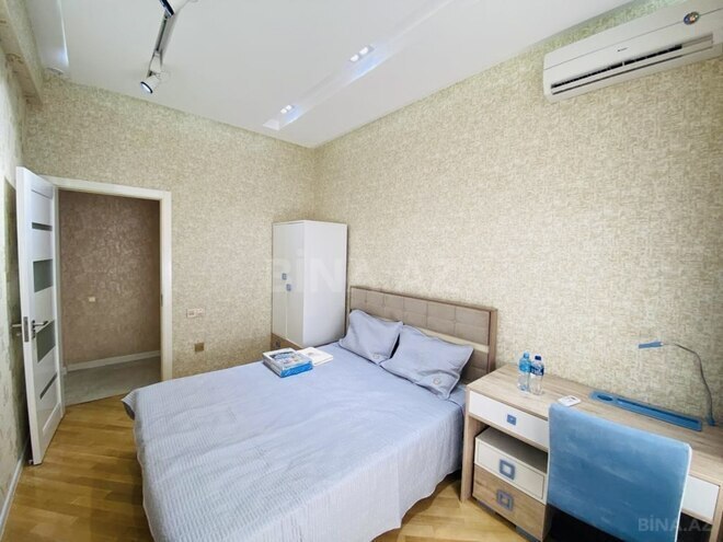 Продаётся 3-комн. новостройка 106 м², м. Низами, photo 8 from 31