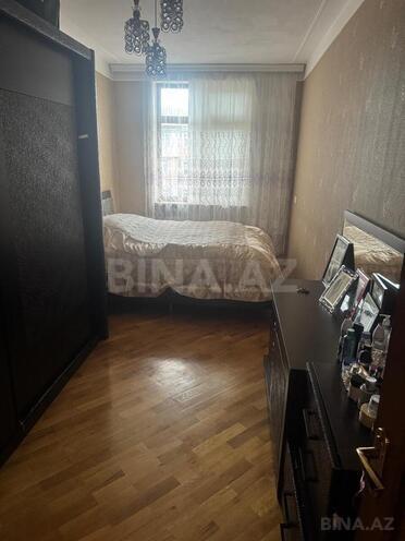 Продаётся 3-комн. вторичка 65 м², м. Нефтчиляр, photo 10 from 24