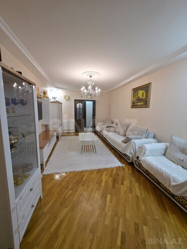 Satılır 4 otaqlı köhnə tikili 110 m², Bakıxanov q., photo 8 from 32