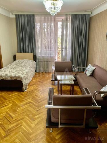 Сдаётся 3-комн. вторичка 73 м², м. Ичеришехер, photo 13 from 21